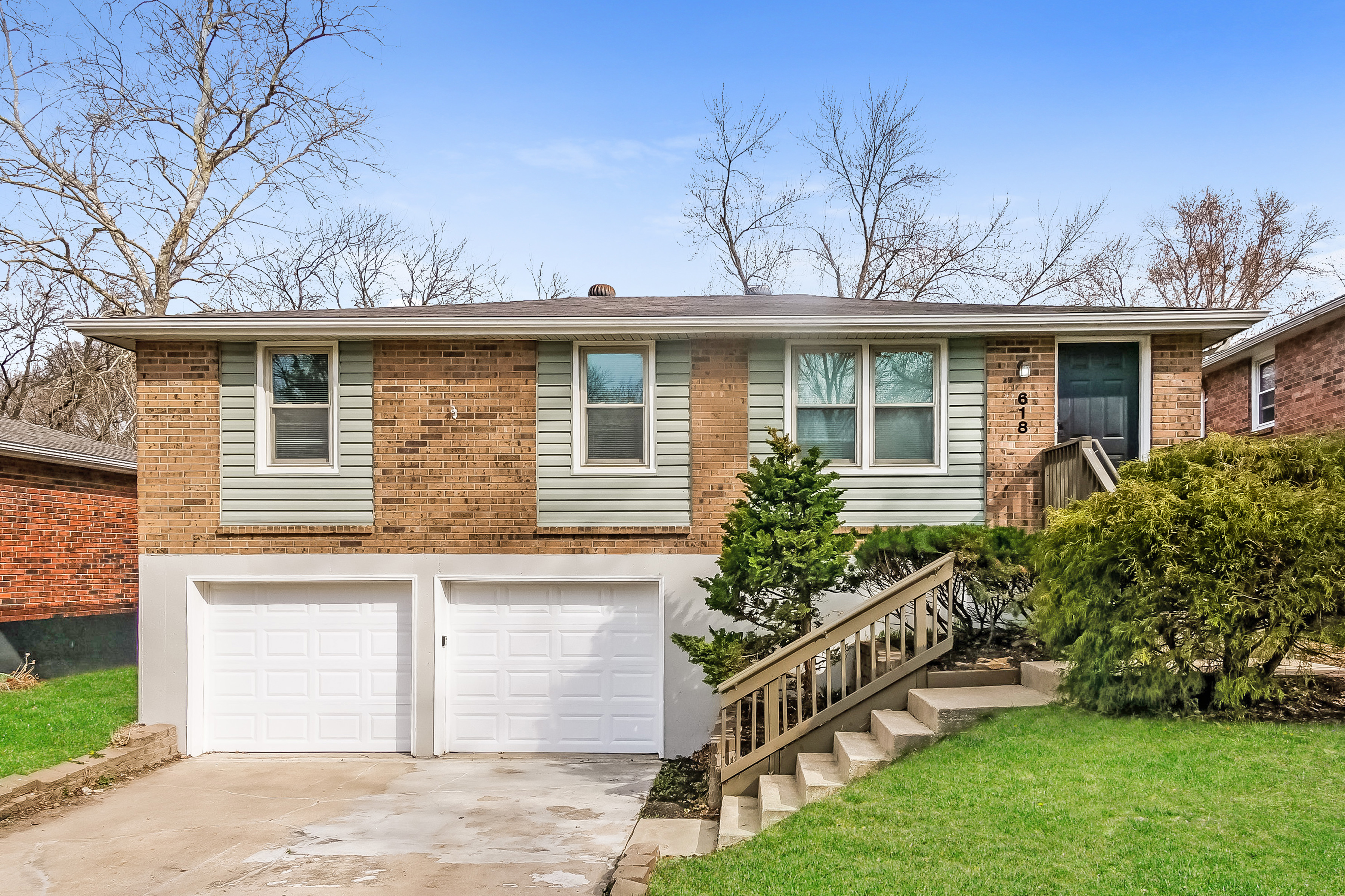 618 NE 113th Terrace Kansas City, MO 64155